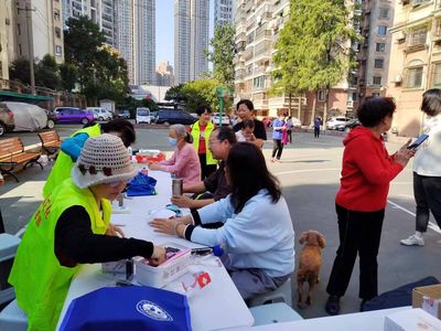 鵬程社區(qū)為居民送上“服務(wù)大禮包”，便民舉措溫暖人心
